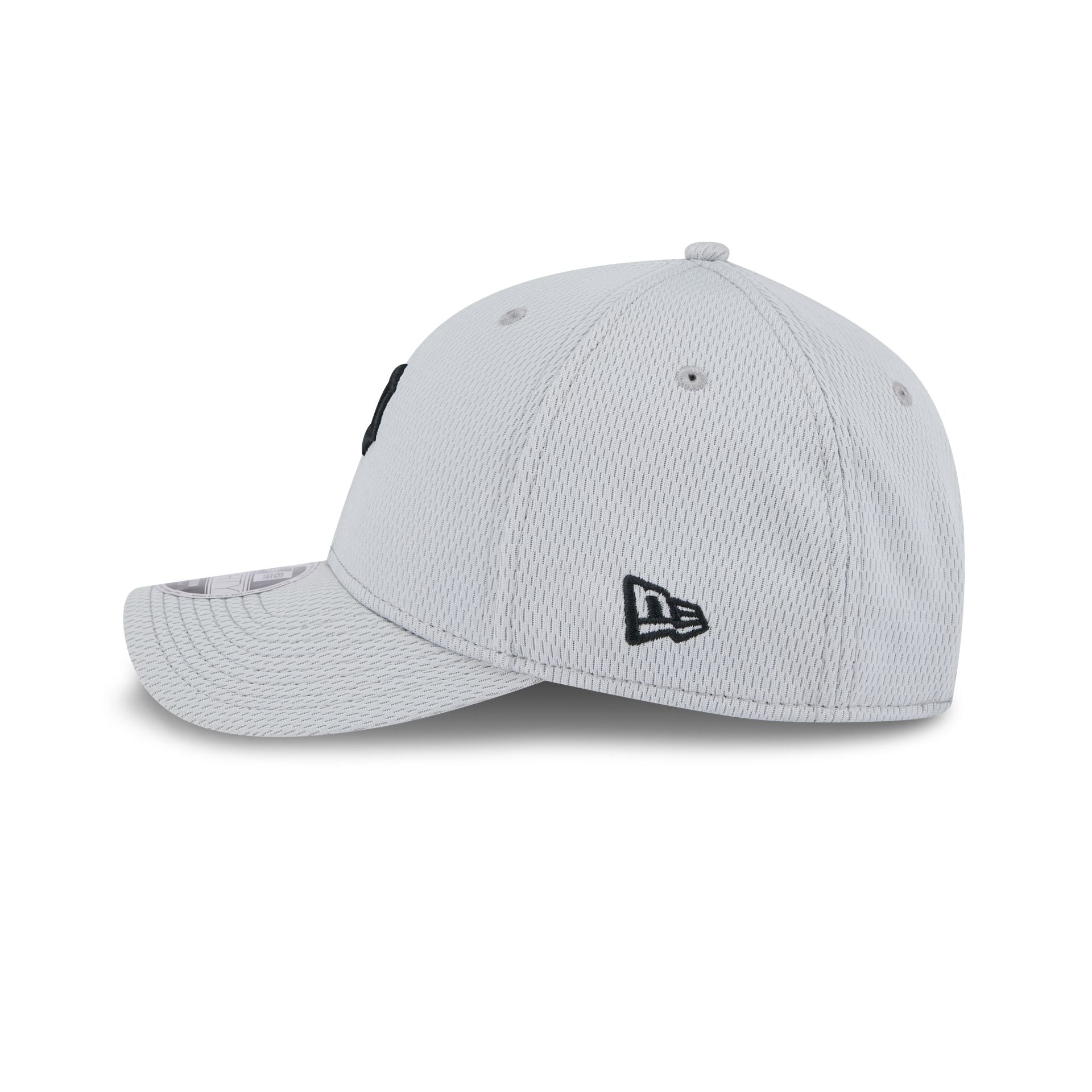 Pittsburgh Pirates 2025 Clubhouse Gray 9FORTY M-Crown Snapback Hat
