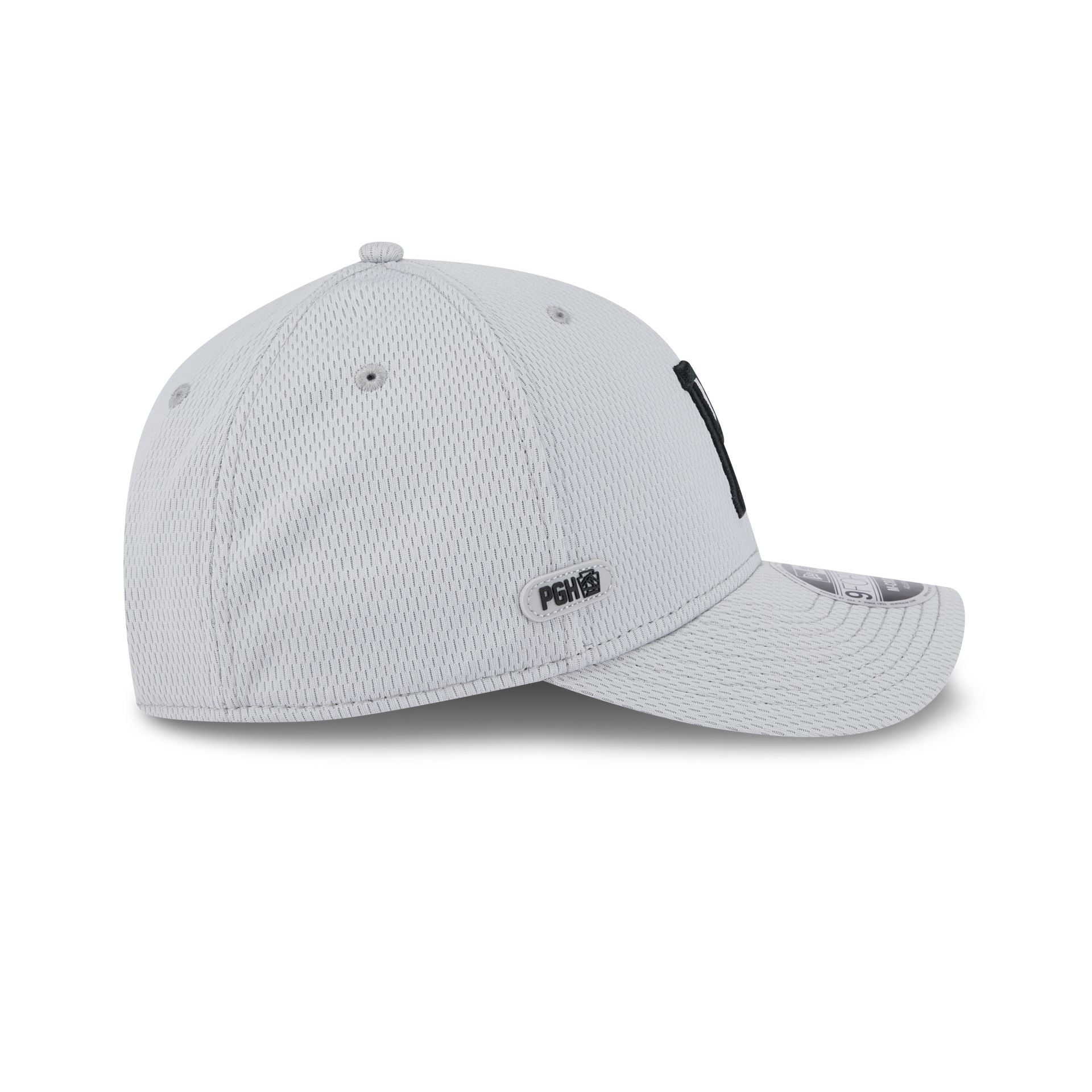 Pittsburgh Pirates 2025 Clubhouse Gray 9FORTY M-Crown Snapback Hat